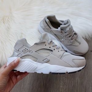 cobblestone huaraches